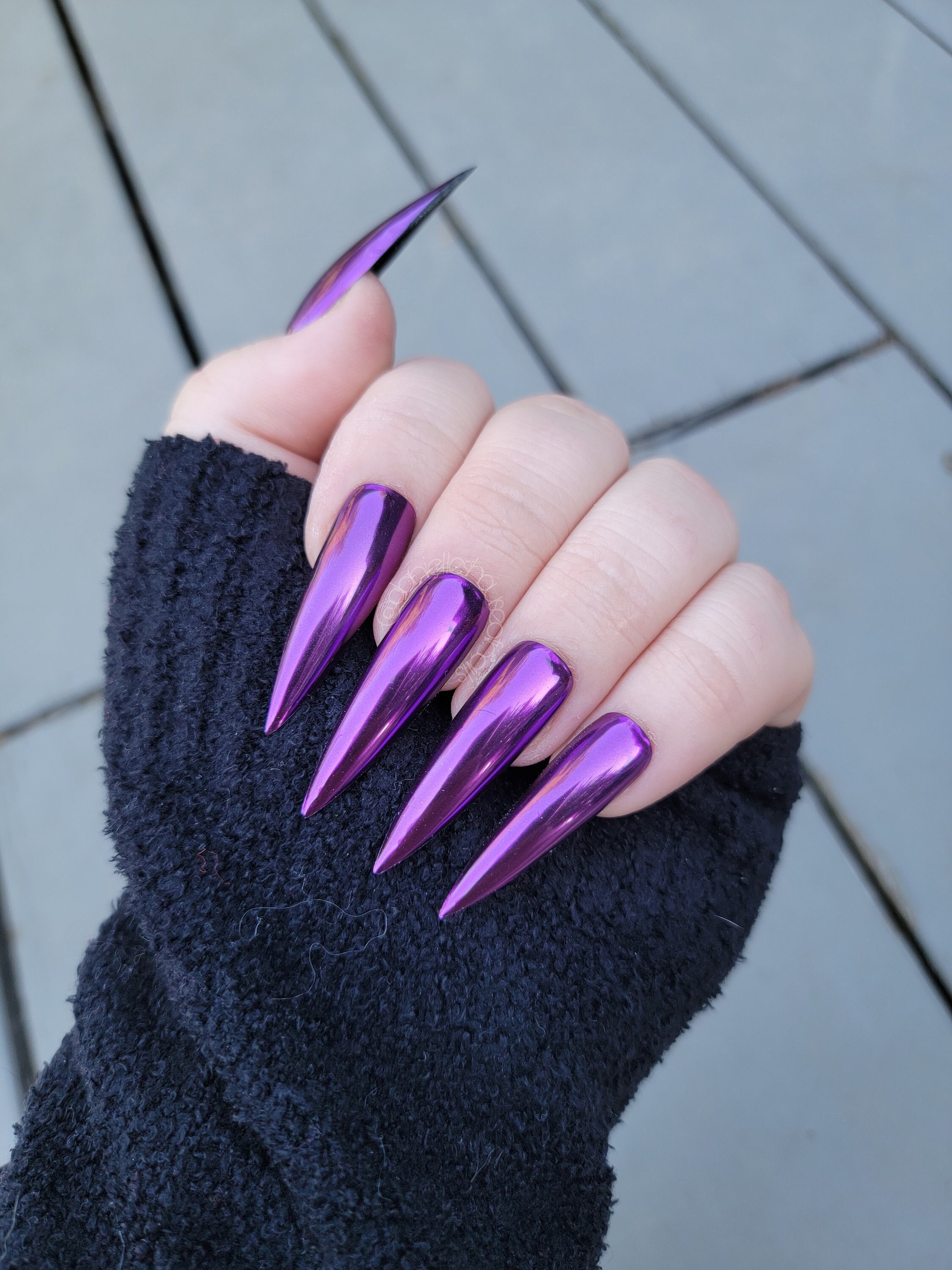 pink nails with flowers
