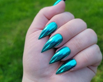 Teal chrome nails| Teal nails| Luxury press on nails| Fake nails| Glue on nails| Gel nails| Spring nails| Summer nails| Chrome nails