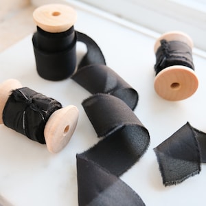Ruban de soie | Ruban noir | Teint à la main 5,4 verges | 1" ou 25 mm de largeur | Bouquets de mariée | Mariage | Faire-part