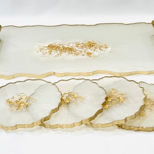 Resin tray, Vanity Tray, Coffee table tray, Ottoman tray, Housewarming gift, Perfume Tray, Home Decor, Tray with handles, Serving Tray