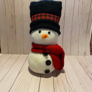 snowman decor, knit snowman, christmas decor, housewarming gift for her, chunky plushie, winter decor