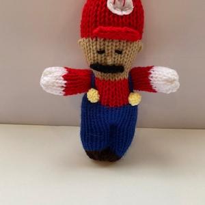 Knit Mario bros toy, gamer boy, collectors gift, for him, for her , kids birthday
