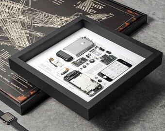 額装済みiPhone 2G分解アート：テクノロジー好きへのギフト（13x13x1.8