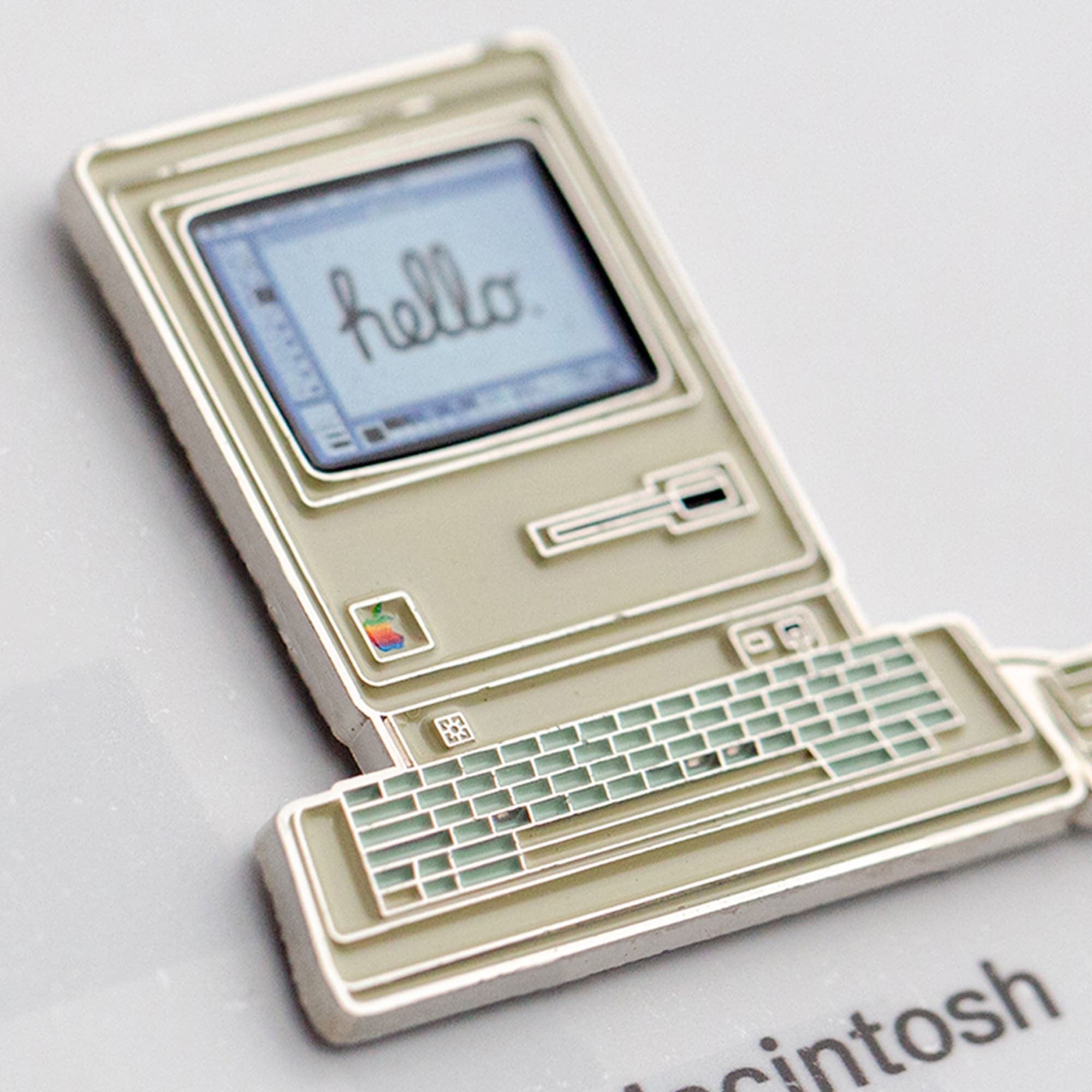 レア！　Macintosh ピンバッジ　Apple ペンダント　セット 2025年最新】Yahoo!オークション -アップル(ピンバッジ)の中古品