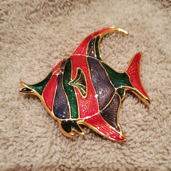 Fish Brooch, Red Green Angelfish with gold tone m… - image 3