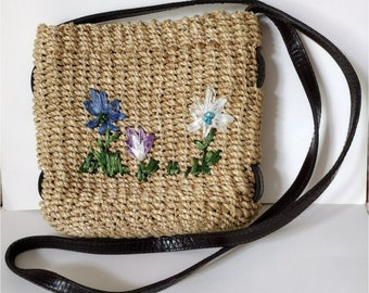 sac à main vintage en paille avec fleurs en raphia, poignées en cuir, sac à main en herbe de jute tissée, sac à main rétro, sac à main en raphia, sac à bandoulière