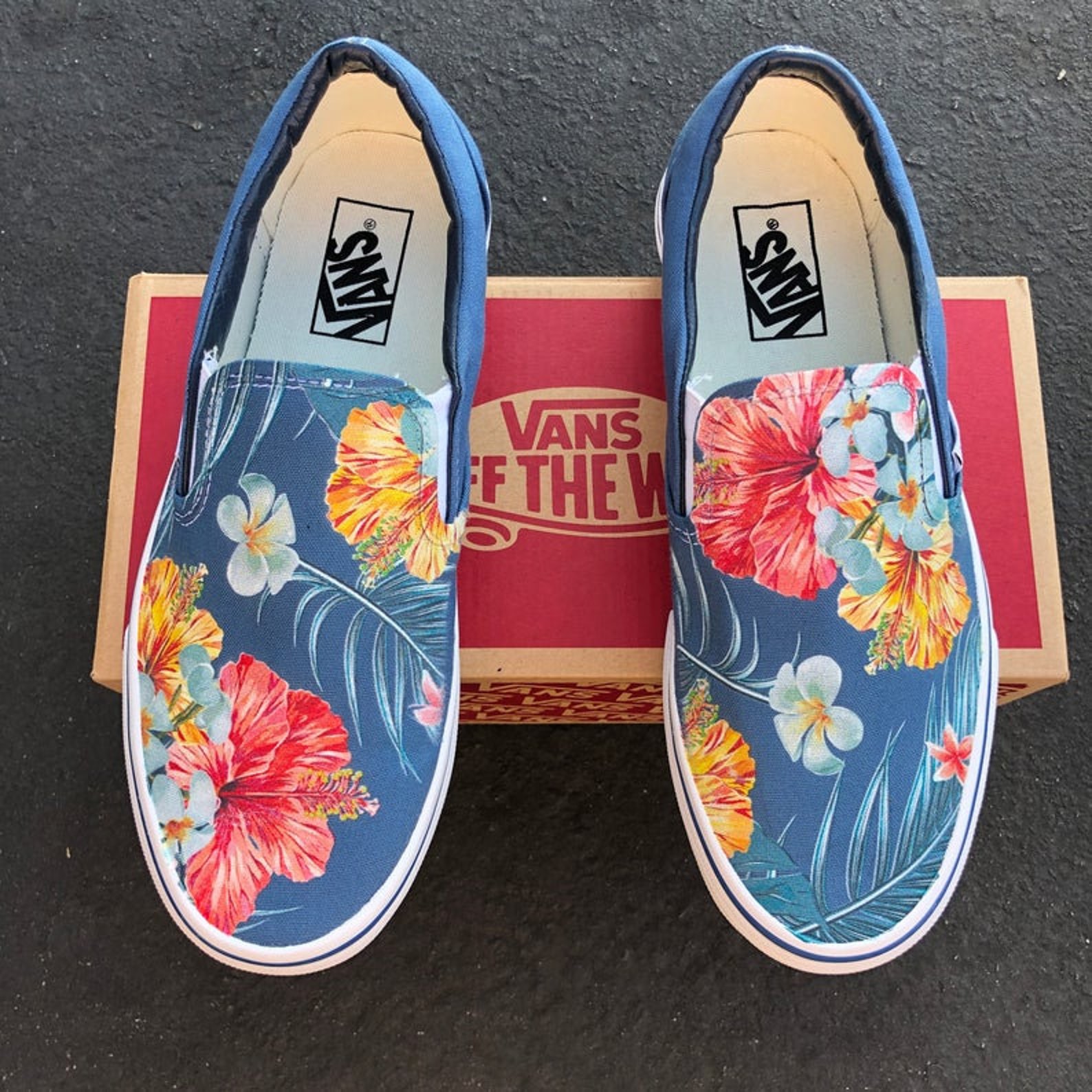 color changing vans dots to flowers