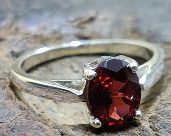 Silver Garnet Solitaire Ring Natural Garnet Band January Birthstone Ring Garnet Promise Ring Natural Garnet Anniversary Ring