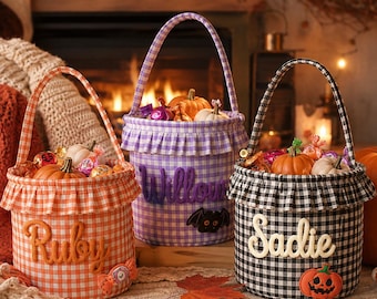 Personalisierter Rüschen-Halloween-Süßigkeiteneimer, Korb mit individuellem Namen im Vichy-Karo-Design, Halloween-Tragetasche, Halloween-Geschenk für Jungen und Mädchen