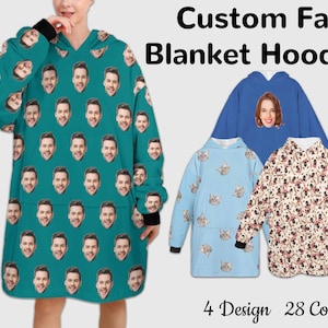 Puede incluir: Una sudadera con capucha de manta azul turquesa con un patr&oacute;n repetido de un rostro de hombre. La sudadera tiene una capucha grande y mangas largas. El texto "Custom Face Blanket Hoodie" est&aacute; escrito en negro en la parte superior de la imagen. El texto "4 Design 28 Color" est&aacute; escrito en negro en la parte inferior de la imagen.