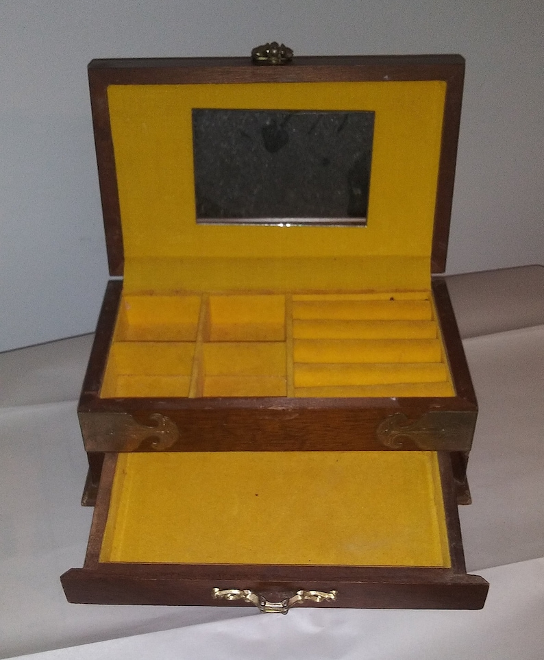 Vintage Wooden /& Floral Tapestry Jewelry Box