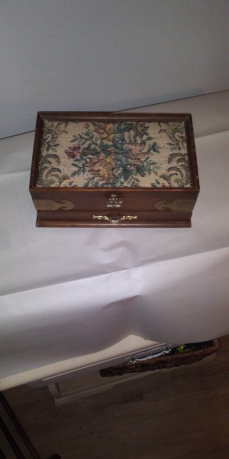 Vintage Wooden /& Floral Tapestry Jewelry Box