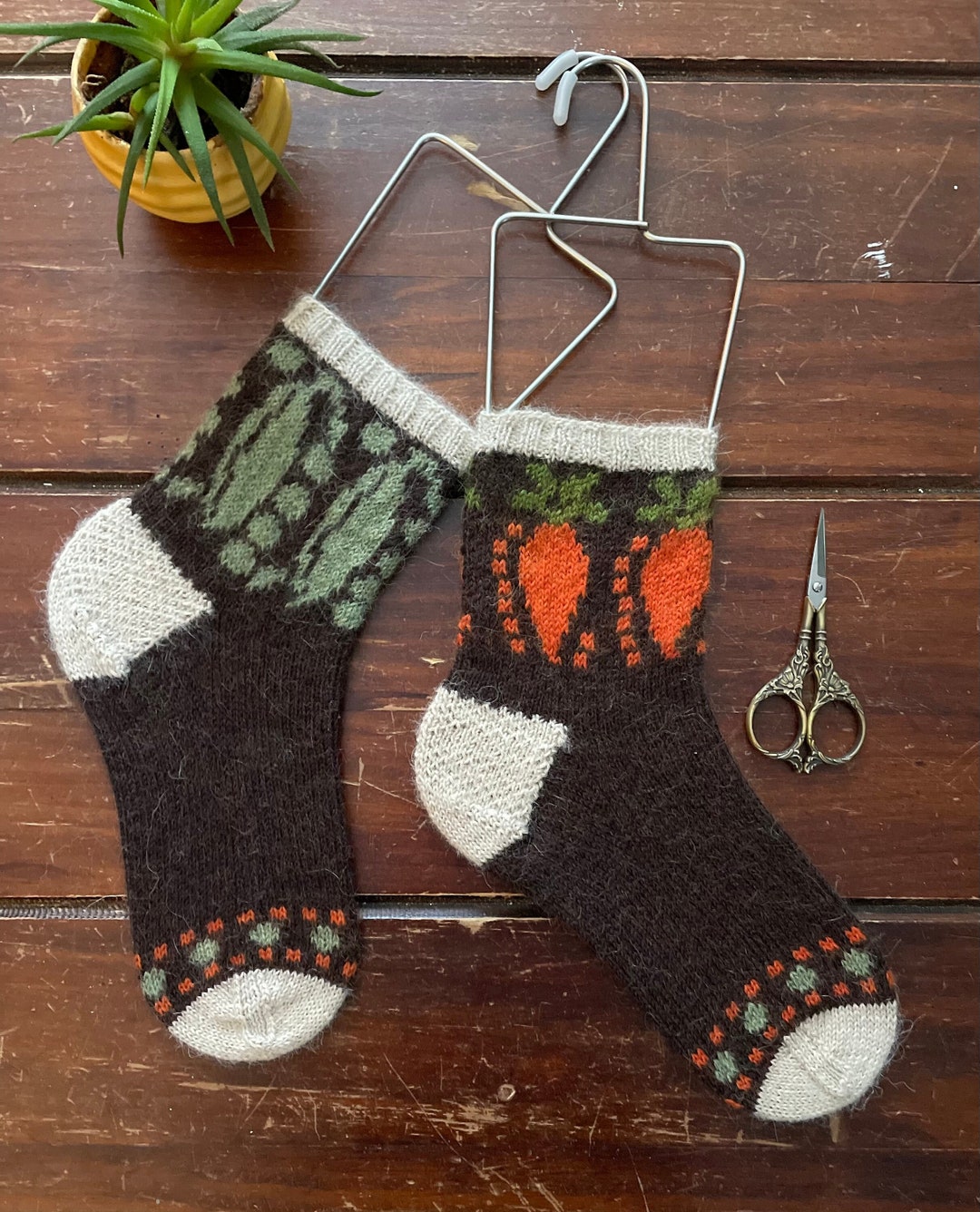 PATTERN We Go Together like Peas and Carrots Sock Knitting Pattern ...
