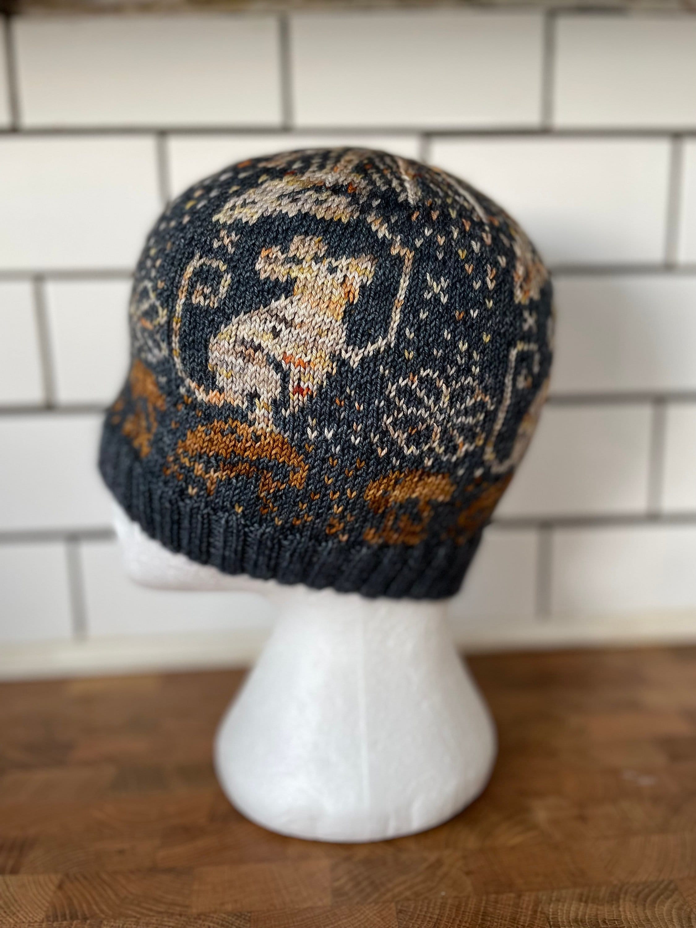 KNITTING PATTERN/Wee Fieldmouse Beanie Pattern/ Colorwork/Stranded/FairIsle Mushrooms