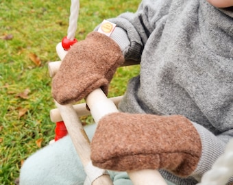 Handschuhe Fäustlinge für Kinder 3-5J aus Upcycling Wolle in Braun und Grau