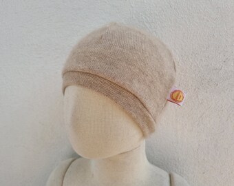 Bonnet chaud pour bébés et jeunes enfants en cachemire upcyclé en beige KU 46-48 cm / 1-2 ans