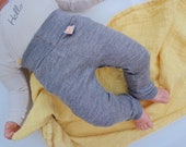 Mitwachs-Hose für Babys 62/68 aus Upcycling-Merinowolle in Grau-Braun meliert