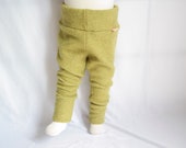 Wollwalk outdoor pants for toddlers Upcycling from rescued wool in apple green Light green Size 86/92