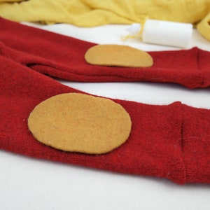 1 paio di toppe in lana riciclata per riparare indumenti in lana di forma ovale giallo senape