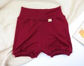 Kurze Hose Shorts für Kinder 110/116 aus 100 % Upcycling Wolle in Weinrot