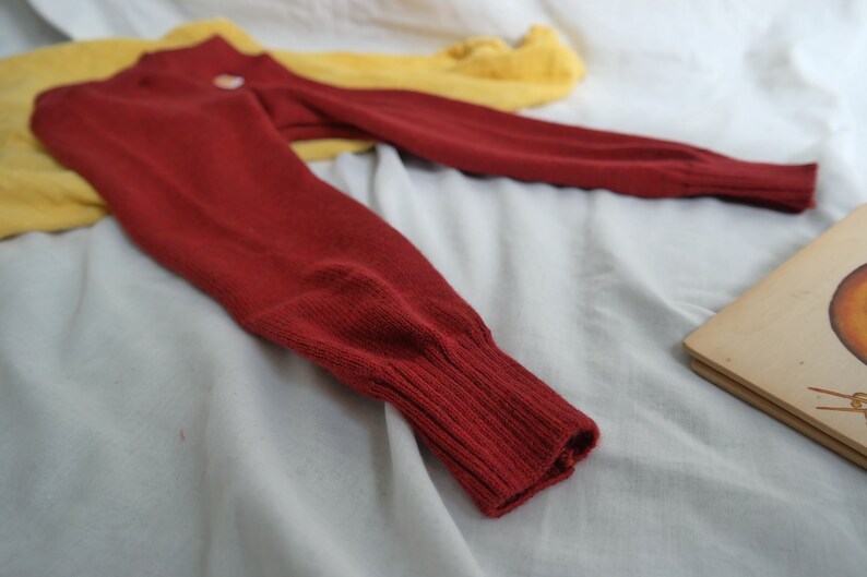 Leggings for toddlers 86/92 made from 100% upcycled wool in red image 4