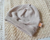 Beanie Mütze für Babys und Kleinkinder aus Upcycling Kaschmir in Beige KU 46 - 48, 1-2 J