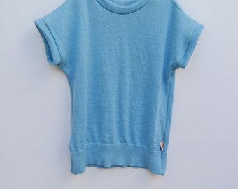 T-Shirt für Kleinkinder 98/104 aus leichter Upcycling Merino-Wolle in Himmelblau