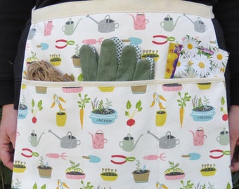 Gardening Apron, Gardening Gifts for Women, Gardening Birthday Gift for Gardener, Garden Apron for Her, Allotment Gifts for Her, Apron for