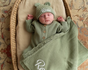 Ensemble 3 pièces tricoté personnalisé pour bébé, tenue de sortie de maternité, cadeau de naissance, garçon, fille, première tenue de bébé, baby shower, sac de maternité, États-Unis
