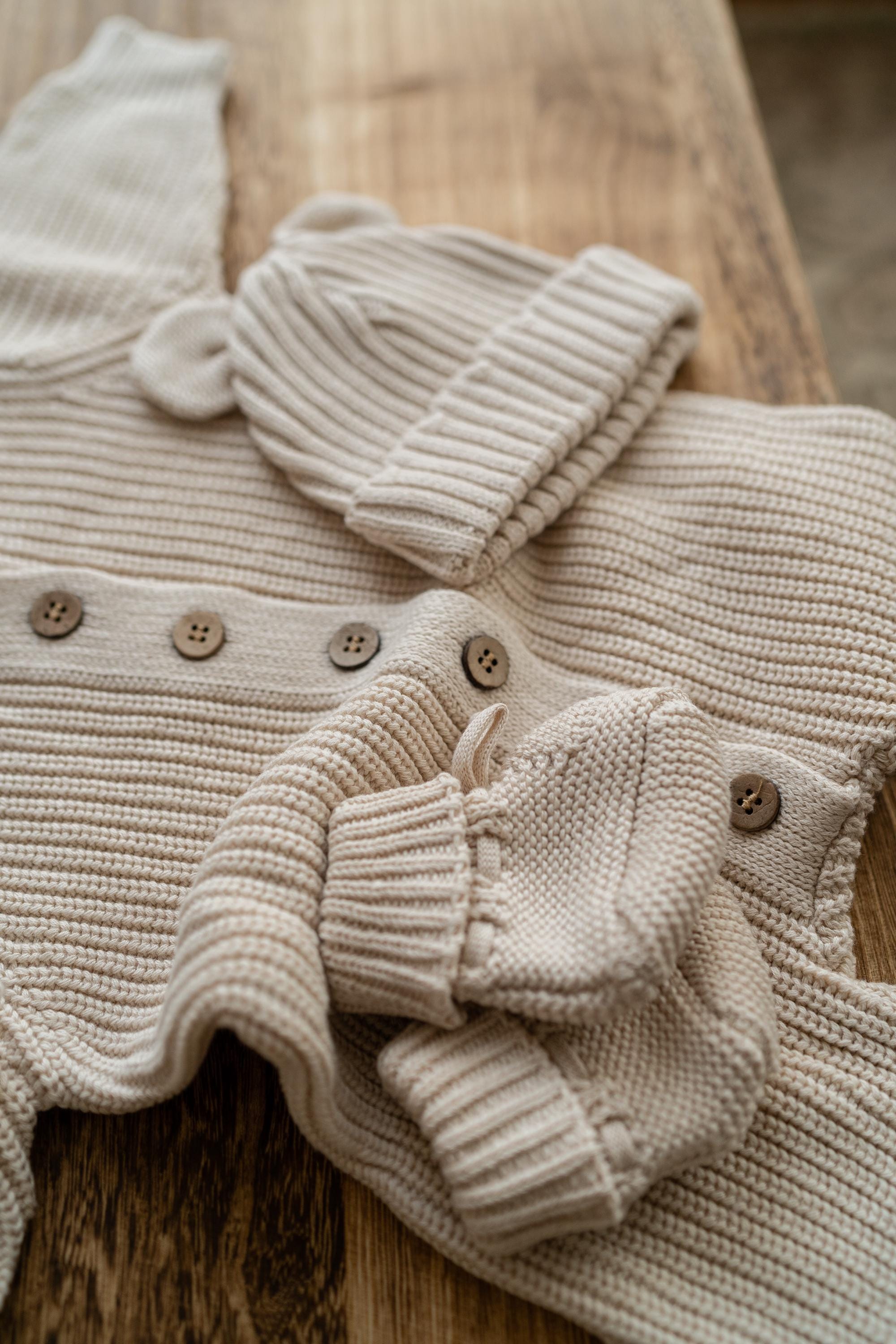 8-Piece Velvet Newborn Baby Starter Set | Premium Soft Outfit Gift Pack with Bib, Cap & Booties