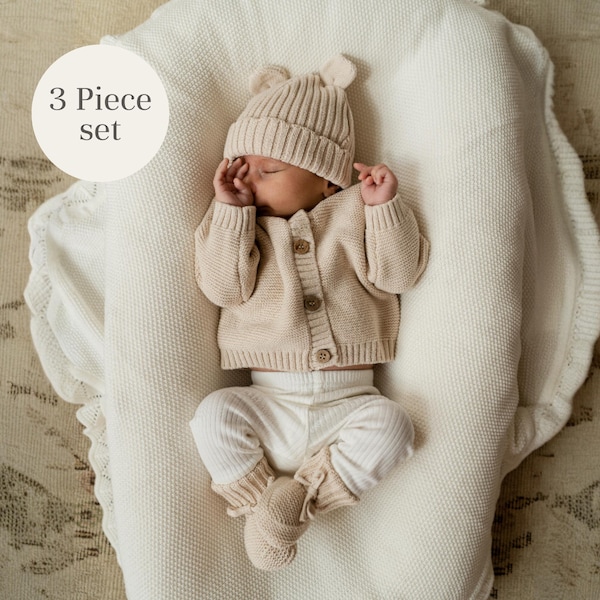 Casaquinho de tricô personalizado, roupa para a saída da maternidade, presente para bebê, menino, menina, primeira roupa do bebê, chá de bebê, presente para a mala da maternidade.