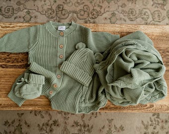 Luxury Knitted Baby set | Coming Home Outfit | Baby Shower Gift | New Baby Gift | Personalised Baby | Pram Blanket | Baby Booties & Hat 4pcs