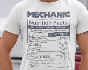 Shirt met feiten over voeding monteur, grappig T-shirt automonteur, cadeau autotechnicus, shirt garagehumor, cadeau automan