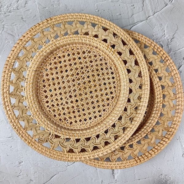 Platos base de ratán GENDIS en color natural, juego de platos decorativos para la decoración de mesas, centros de mesa para bodas y decoración en general.