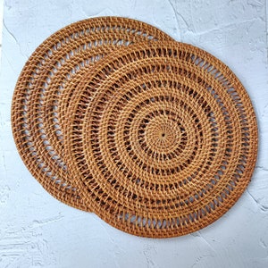 Set of 4 Honey Brown Spiral Round Rattan Placemats, Bohemian Placemats With Mesh Pattern, Home Decor Ideas
