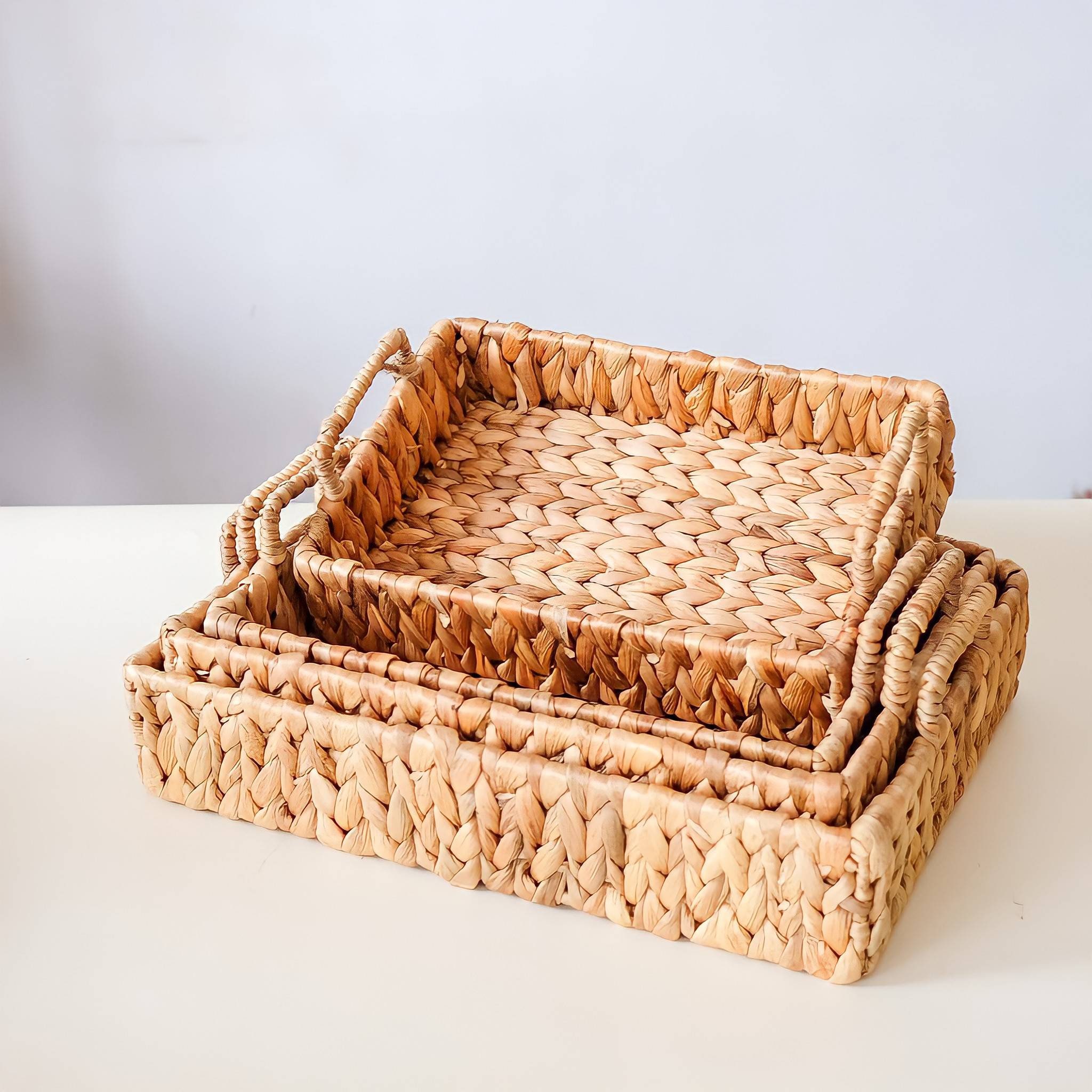 Woven Rectangular Water Hyacinth Tray With Iron Frame, handmade in Indonesia — product view 1