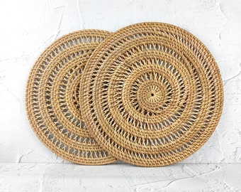 Handgewebte Rattan Spiralen Tischsets, 4er Set, natürliche Tischdekoration