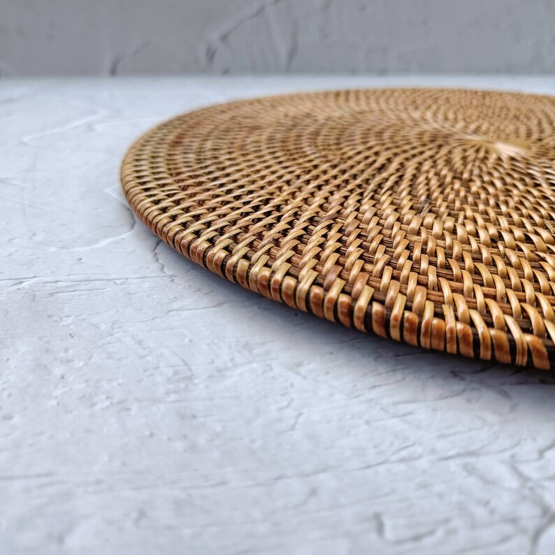 Handcrafted Round Rattan Placemats, Rattan Coaster, Straw Serving Placemats, Farmhouse Decoration, Boho Table Decor image 6