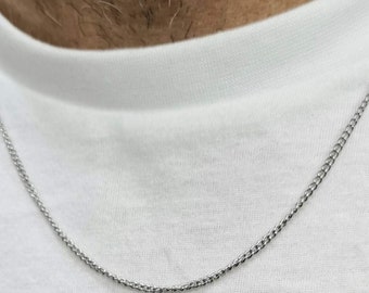 2mm thin chain. in stainless steel with flat links, for men and women, modern jewelry, silver.