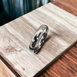 4mm stainless steel alliance ring. Customizable with FREE ENGRAVING. for men and women. for engagement, wedding, couples.