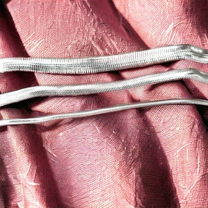 Flat stainless steel bracelets in 3 widths, for boys and girls, fashionable, male and female.