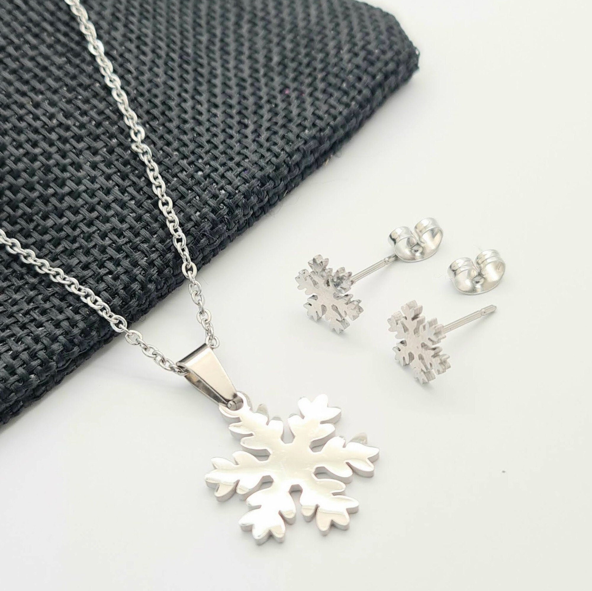 Fashion Charms Winter Snowflake Necklace Earrings Set for Women Girls  Sweater Chain Jewelry Christmas Accessories Wholesale