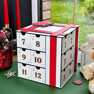 Wooden Advent Calendar - Christmas Countdown - Plaid Christmas - Classic Xmas - Kids Christmas Countdown, Personalized Advent Calendar