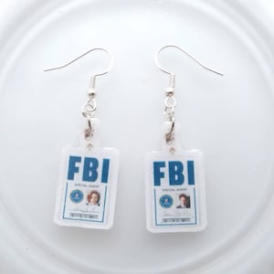 X files earrings, scully and Mulder, FBI, x files tv show
