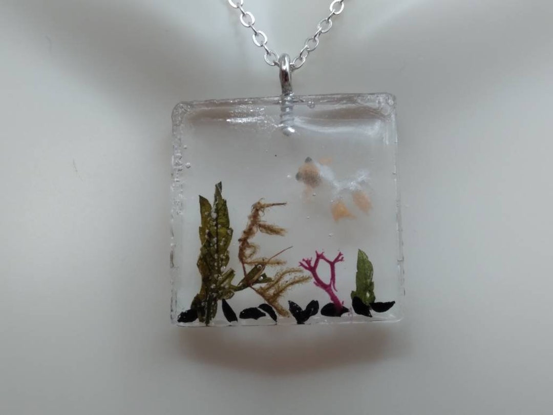 Fish tank best sale necklace