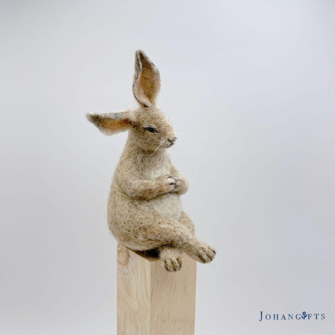 Needle Felted Sitting Hare Wool Sculpture: Handmade Realistic Wildlife ...