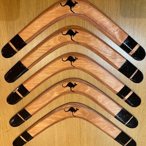 Brand New Genuine BOOMRANG &#39;SPORTS RANG&#39; Hand Made 18” Traditional Boomerang will return throw