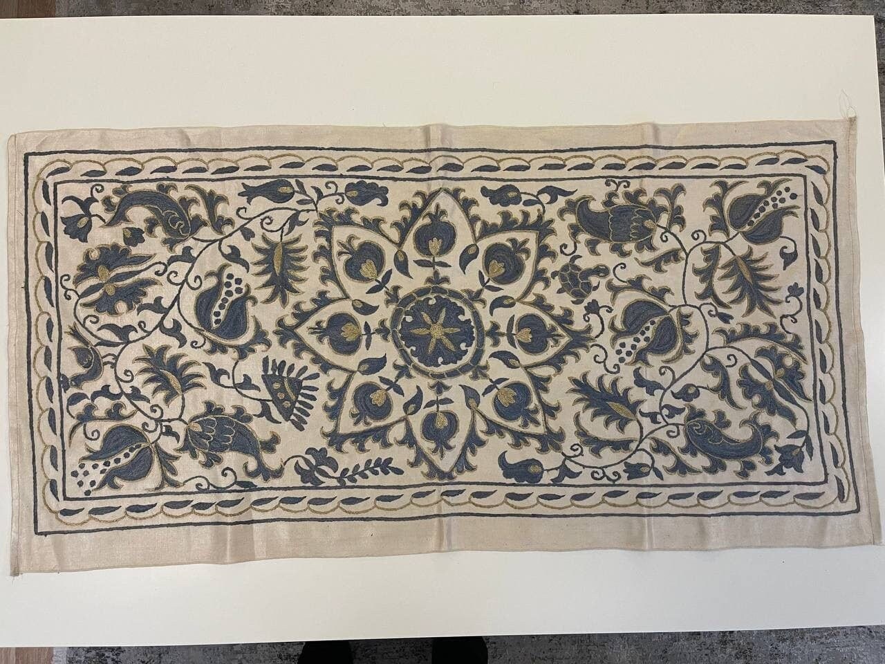 Pomegranate Bed Spread Silk Suzani Runner 175 X 32 cm 68 X 12 inc Handmade Silk Suzani Bed Table Runner Table Cloth Vintage Bed Throw