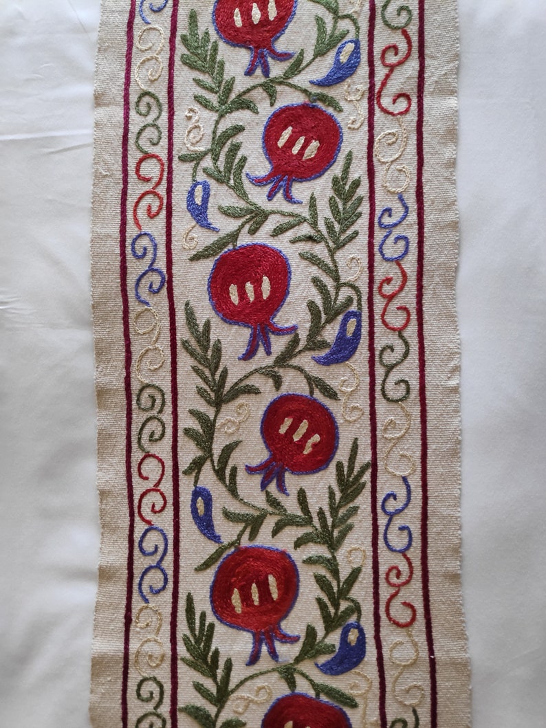 Pomegranate Bed Spread Silk Suzani Runner 175 X 32 cm 68 X 12 inc Handmade Silk Suzani Bed Table Runner Table Cloth Vintage Bed Throw