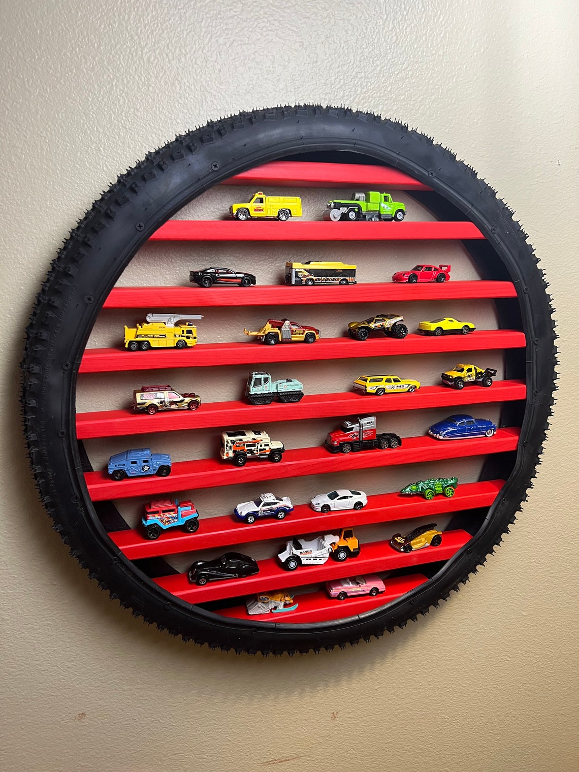 Original Personalized Tire Shelf Toy Car Display Toy Train Display Toy